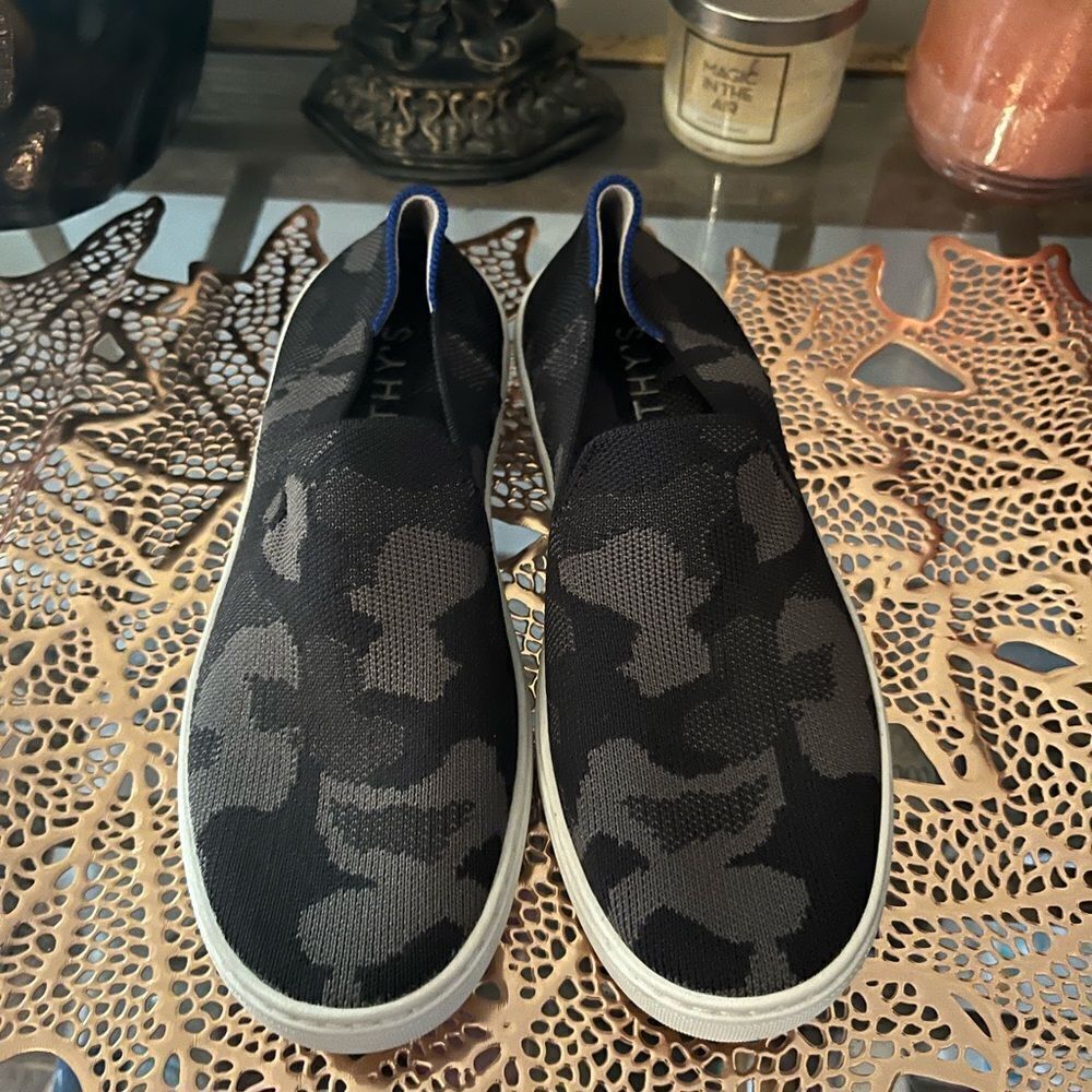 Rothys size 5.5 - Picture 2 of 4